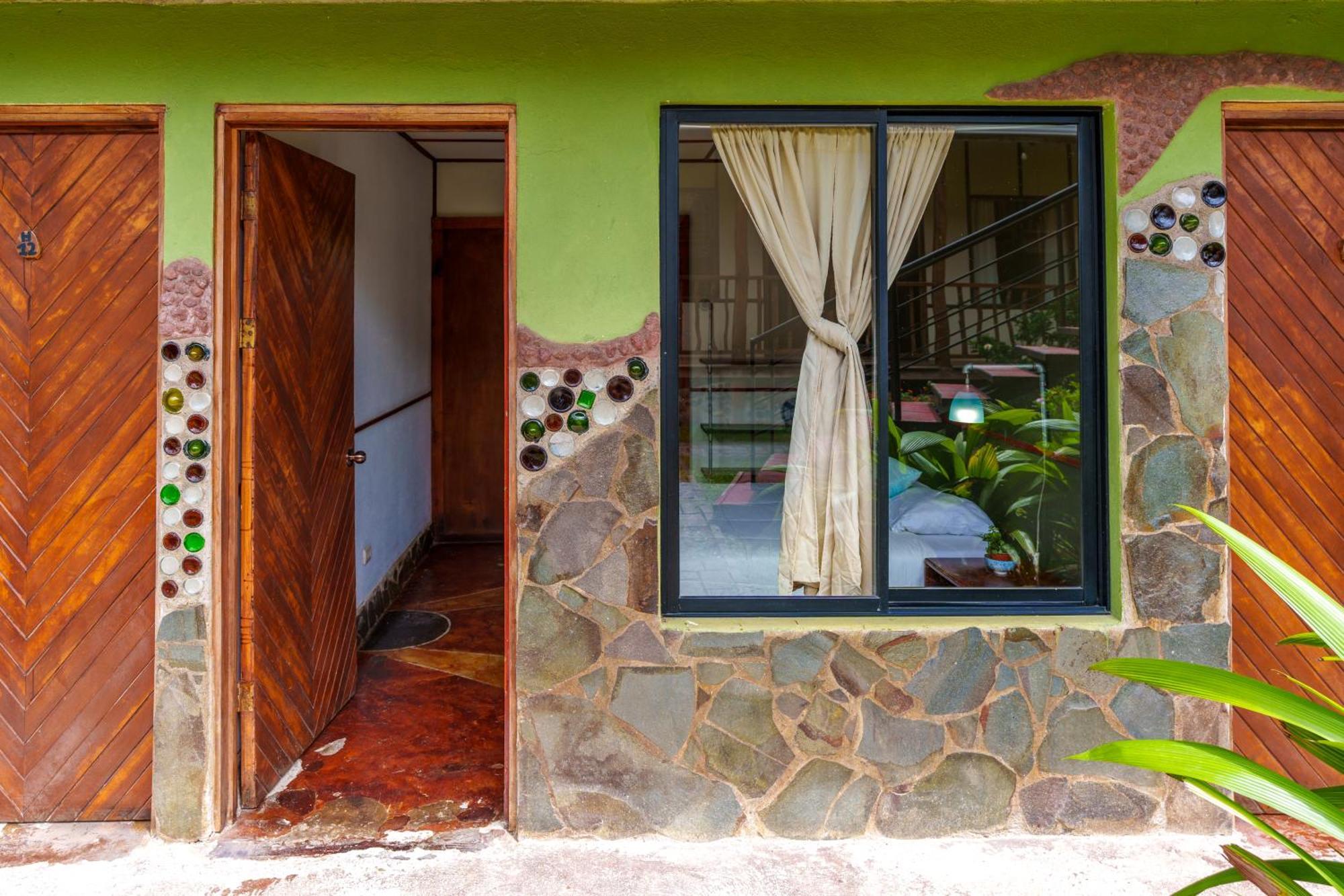 Pension Santa Elena Monteverde Exterior photo