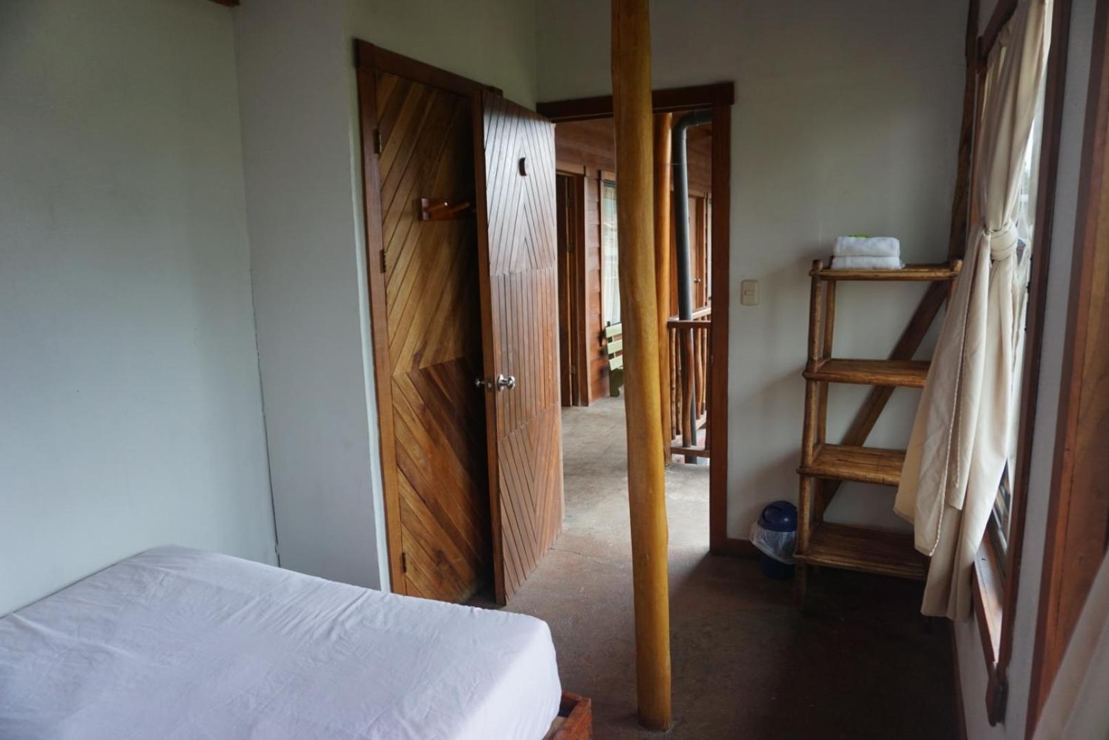 Pension Santa Elena Monteverde Exterior photo